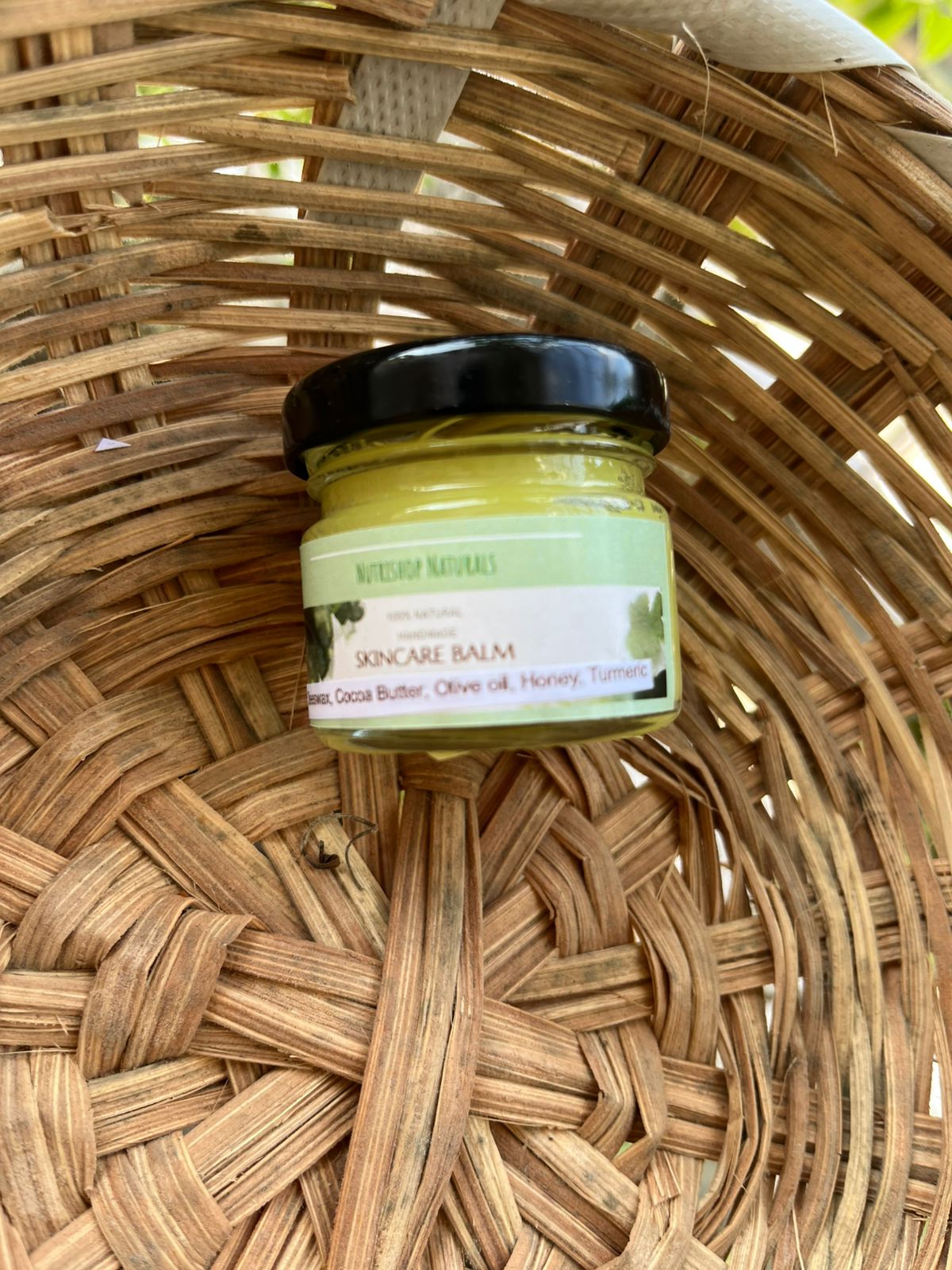 Skincare balm that's free from chemical ingredients. Contains organic ingredients 